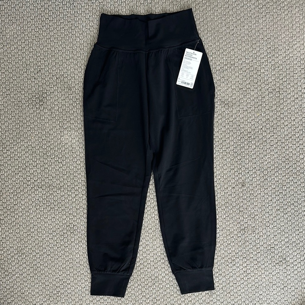 Athleta Salutation Stash Jogger